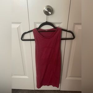 Lululemon tank top